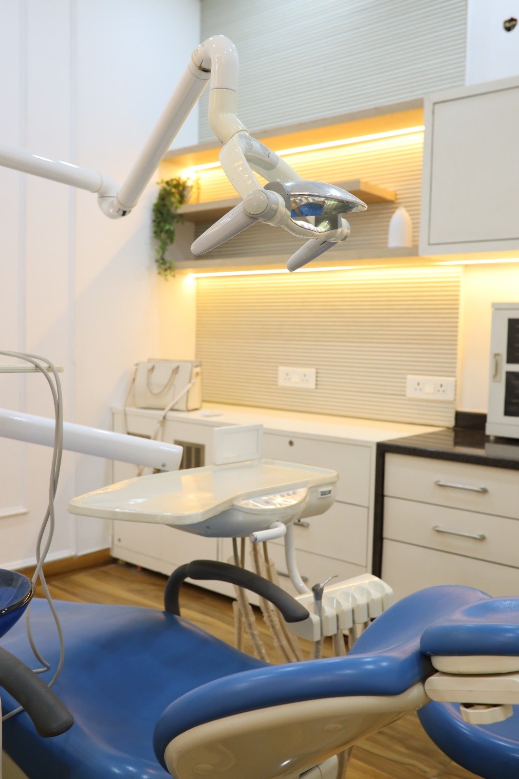 Mouth & Teeth Dental Clinic Interior